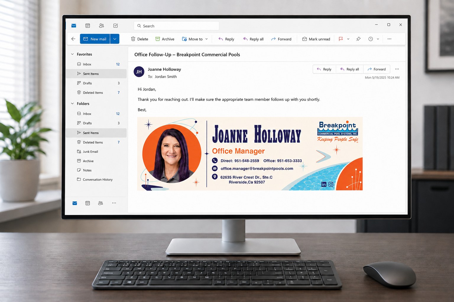 Breakpoint branded email signature in Outlook